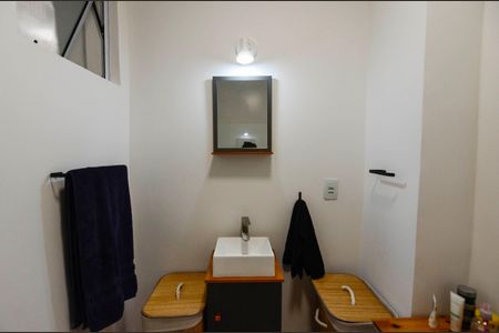 Apartamento à venda com 77m², 3 quartos e sem vagaBanheiro