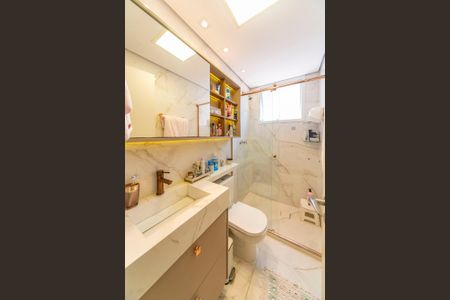 Apartamento à venda com 81m², 3 quartos e 2 vagasBanheiro do Quarto 3