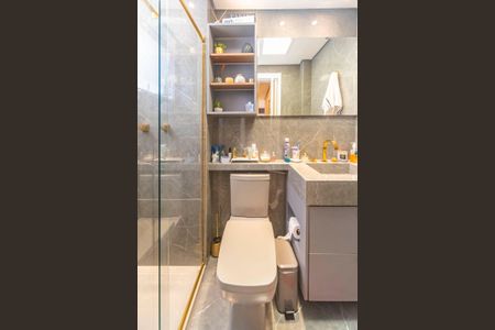 Apartamento à venda com 81m², 3 quartos e 2 vagasBanheiro