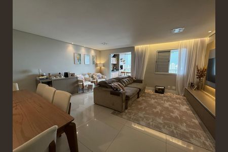 Apartamento à venda com 118m², 3 quartos e 2 vagasSala