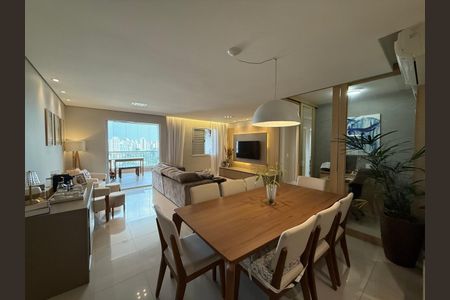 Apartamento à venda com 118m², 3 quartos e 2 vagasSala