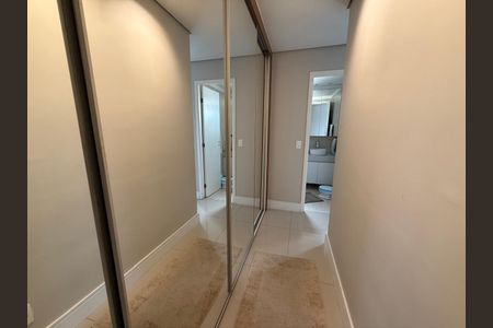 Apartamento à venda com 118m², 3 quartos e 2 vagasCorredor