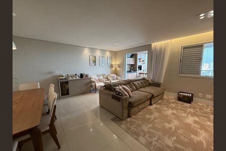 Apartamento à venda com 118m², 3 quartos e 2 vagasSala