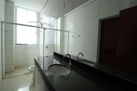 Apartamento para alugar com 170m², 3 quartos e 2 vagasBanheiro da Suíte 1