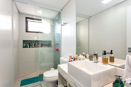 Apartamento à venda com 127m², 3 quartos e 2 vagasBanheiro da Suíte