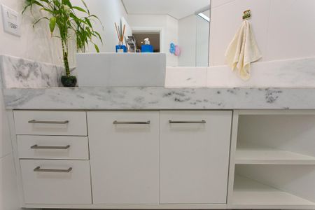 Apartamento à venda com 127m², 3 quartos e 2 vagasBanheiro Social