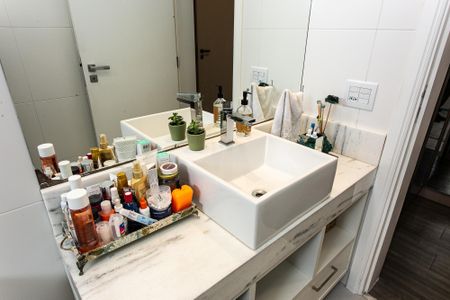 Apartamento à venda com 127m², 3 quartos e 2 vagasBanheiro da Suíte