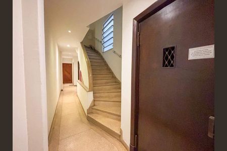 Apartamento à venda com 70m², 2 quartos e sem vaga