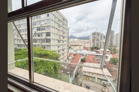 Apartamento à venda com 70m², 2 quartos e sem vaga