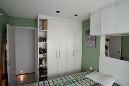 Apartamento à venda com 139m², 3 quartos e 2 vagas Apartamento à venda com 139m², 3 quartos e 2 vagasQuarto