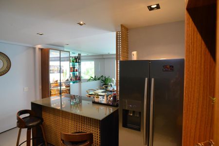 Apartamento à venda com 139m², 3 quartos e 2 vagas Apartamento à venda com 139m², 3 quartos e 2 vagasCozinha