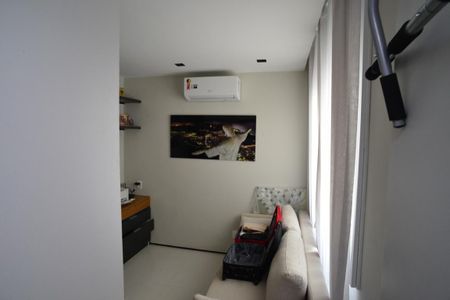 Apartamento à venda com 139m², 3 quartos e 2 vagas Apartamento à venda com 139m², 3 quartos e 2 vagasEscritório