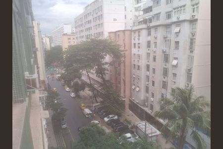 Apartamento à venda com 47m², 1 quarto e sem vaga