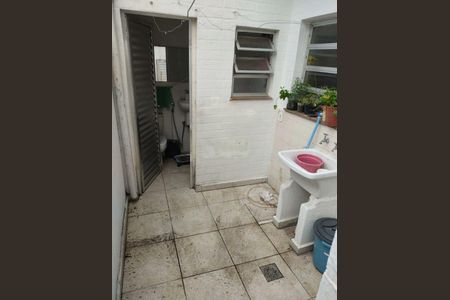 Casa à venda com 96m², 2 quartos e sem vaga