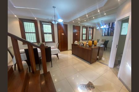 Casa à venda com 360m², 3 quartos e 3 vagas