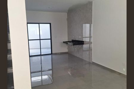 Casa à venda com 3 quartos, 106m² em Penha de França, São Paulo