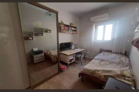 Casa à venda com 3 quartos, 160m² em Vila Carrão, São Paulo