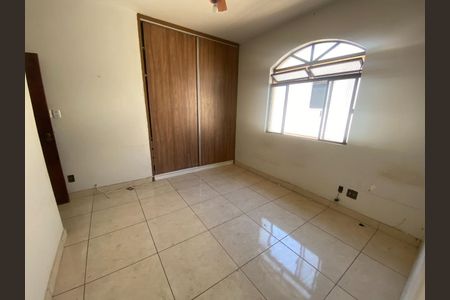 Casa à venda com 3 quartos, 360m² em Santa Branca, Belo Horizonte