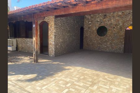 Casa à venda com 360m², 3 quartos e 4 vagas