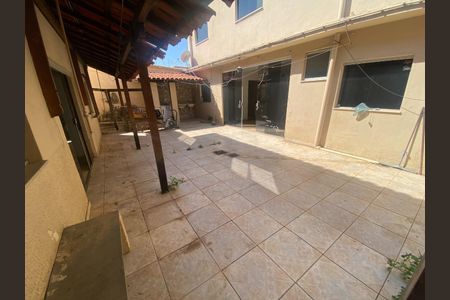 Casa à venda com 360m², 3 quartos e 4 vagas