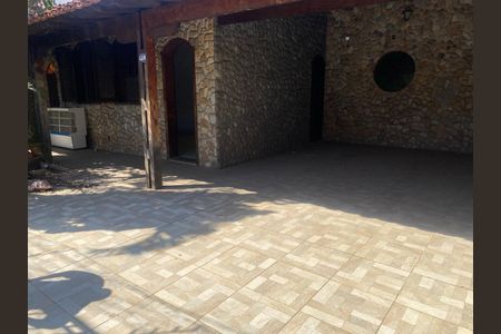 Casa à venda com 360m², 3 quartos e 4 vagas