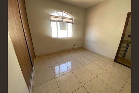 Casa à venda com 360m², 3 quartos e 4 vagas