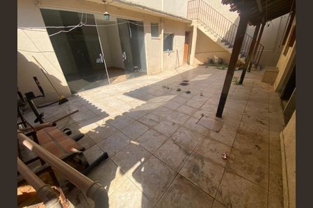 Casa à venda com 360m², 3 quartos e 4 vagas