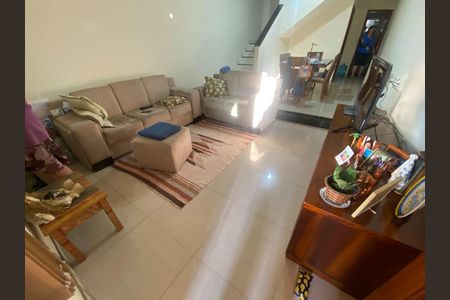 Casa à venda com 3 quartos, 140m² em Santa Monica, Belo Horizonte