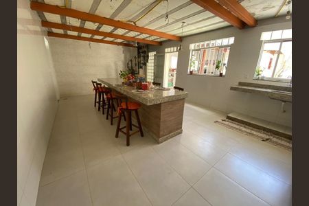 Casa à venda com 3 quartos, 360m² em Itapoã, Belo Horizonte