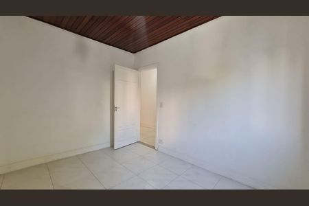 Casa à venda com 120m², 4 quartos e 1 vaga