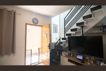 Casa de condomínio à venda com 65m², 2 quartos e 1 vaga Casa de condomínio à venda com 65m², 2 quartos e 1 vagaSala