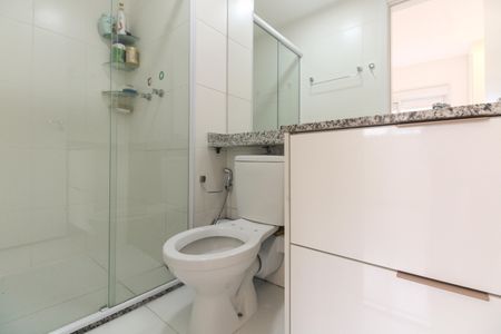 Apartamento à venda com 62m², 3 quartos e 1 vaga Apartamento à venda com 62m², 3 quartos e 1 vagaBanheiro Suíte