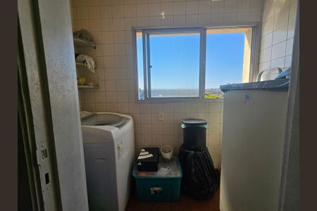 Apartamento para alugar com 58m², 2 quartos e 1 vagaÁrea de Serviço