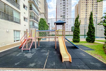 Apartamento à venda com 68m², 2 quartos e 1 vagaÁrea comum - Playground