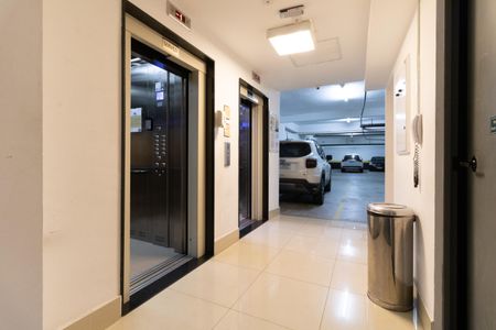 Apartamento à venda com 74m², 2 quartos e 2 vagasGaragem 