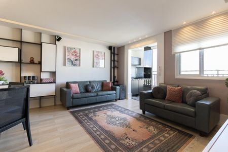 Apartamento à venda com 74m², 2 quartos e 2 vagasSala