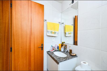 Apartamento à venda com 70m², 3 quartos e 1 vaga Apartamento à venda com 70m², 3 quartos e 1 vagaBanheiro Suite
