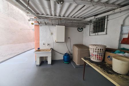 Casa para alugar com 200m², 2 quartos e 2 vagas