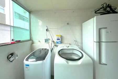 Casa à venda com 308m², 4 quartos e 4 vagasarea de serviço