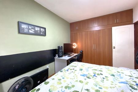 Casa à venda com 308m², 4 quartos e 4 vagasquarto 2