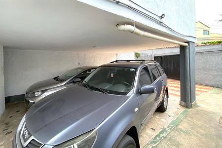 Casa à venda com 308m², 4 quartos e 4 vagasGaragem