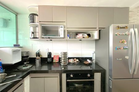 Casa à venda com 308m², 4 quartos e 4 vagasCozinha