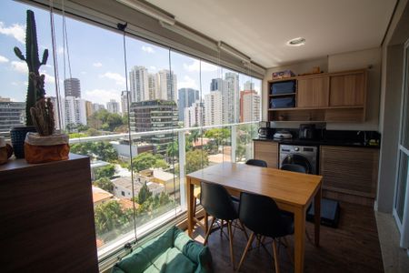 Studio à venda com 43m², 1 quarto e 1 vaga Studio à venda com 43m², 1 quarto e 1 vagaVaranda