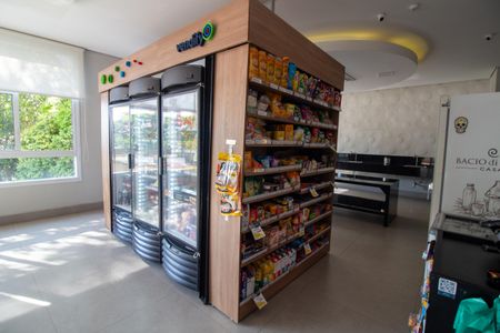 Studio à venda com 43m², 1 quarto e 1 vaga Studio à venda com 43m², 1 quarto e 1 vagaÁrea comum - Minimercado