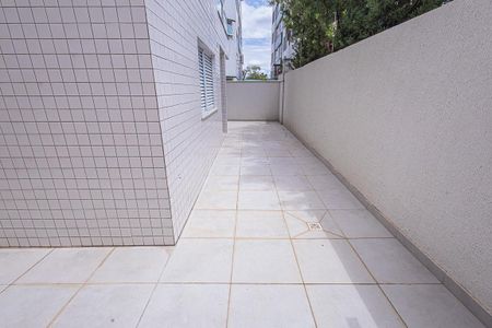 Apartamento à venda com 156m², 3 quartos e 3 vagasarea privativa em "U"