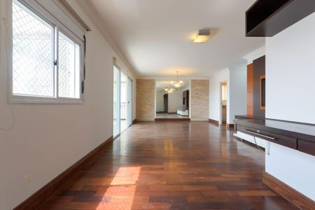 Apartamento à venda com 3 quartos, 156m² em Santa Cecilia, São Paulo