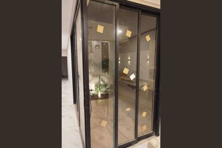 Casa à venda com 69m², 2 quartos e 2 vagas