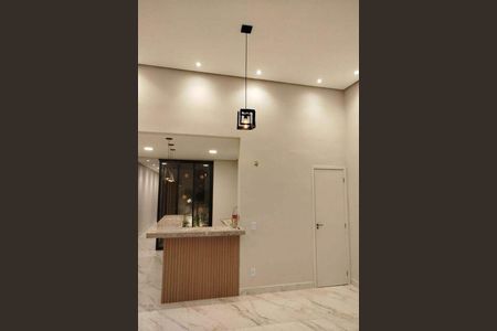 Casa à venda com 2 quartos, 69m² em Parque Jambeiro, Campinas