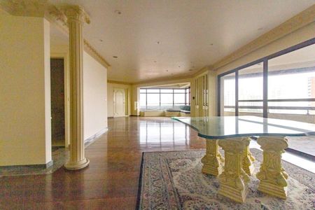 Apartamento à venda com 3 quartos, 266m² em Jardim Avelino, São Paulo