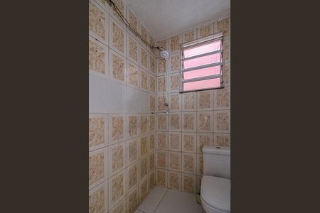 Banheiro Social de casa para alugar com 1 quarto, 35m² em Jardim Vergueiro, São Paulo